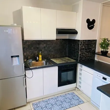 Mickey's House Disneyland Paris Apartment